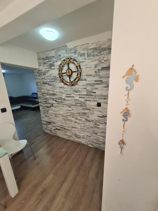 Spring Apt With Garden And Free Secure Parking Apartment Domžale Екстериор снимка